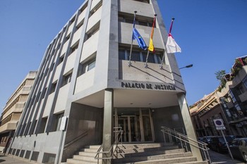 Piden 7 años de prisión para 3 personas por vender droga