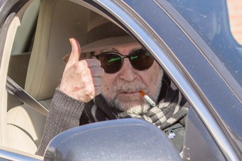 Joaquín Sabina recibe el alta hospitalaria