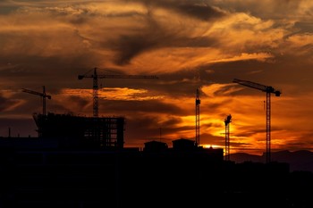 La compraventa de viviendas cae un 32,4% interanual en julio