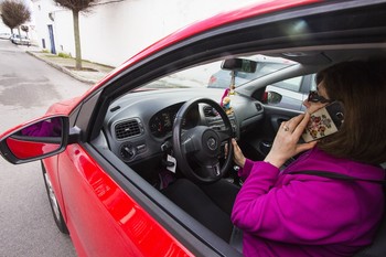 Ciudad Real roza millar de multas por conducir con el móvil