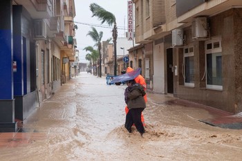 Las fuertes lluvias inundan Murcia
