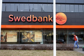 Multan al banco Swedbank por blanquear dinero en Estonia