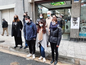 ilustradores expresan su visión de la muerte en 'Cuéntalo'