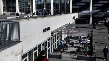 Multan en terrazas, bares abiertos y centros estudiantiles