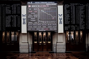 La Bolsa española recupera los 7.000 puntos en la apertura