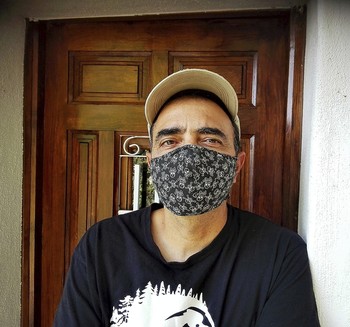 Este montañero madrileño decidió unirse como voluntario a los sanitarios en pleno pico de la crisis sanitaria.