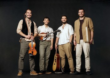 Volver, volver, volver...