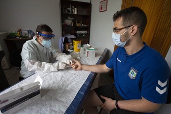 El Gobierno central pide mantener la realización de PCR en los niveles actuales. 