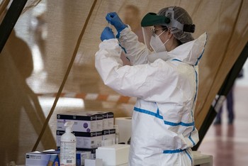 La Diputación realiza ya test rápidos a sus trabajadores