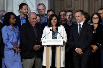 La socialista Anne Hidalgo proclama su victoria en París