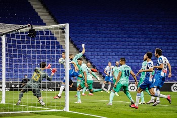 El Madrid hunde al Espanyol