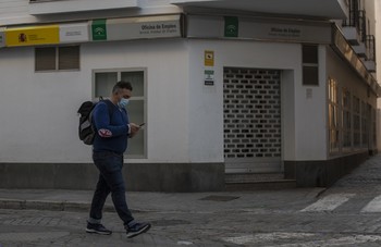 El paro sube en 282.891 personas en el peor abril de la historia