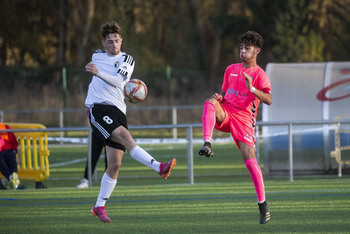 El Burgos CF juvenil salva un empate en el último minuto