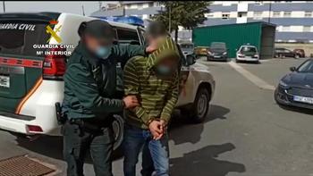 La Guardia Civil esclarece estafas en varias gasolineras