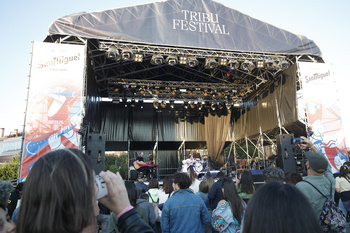 Memocracia hace saltar al público en el Tribu