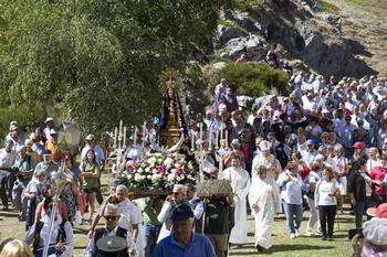 Rendidos a la Reina y Madre de la Montaña Palentina