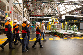 Repsol Puertollano recibe la visita de más de 400 personas