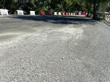 Alcántara exige que no se cambie una zona verde por un parking