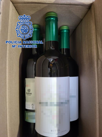 Detenido por distribuir 2.250 botellas falsificadas de verdejo