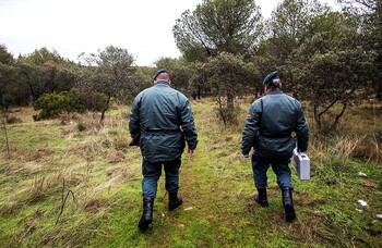 Investigado por instalar una caravana en suelo protegido
