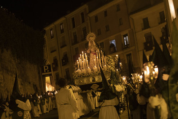 Solemne besamanos de la Virgen de la Esperanza, este sábado