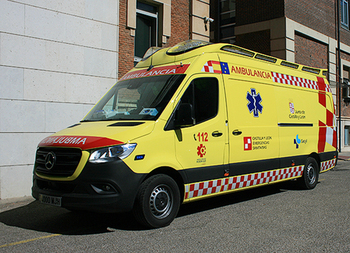 Atendidas dos personas tras sufrir un accidente en la A-6