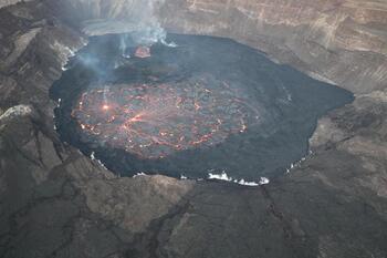 El volcán Kilauea entra en erupción en Hawái