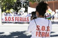 Los feriantes quieren que la noria vuelva a girar