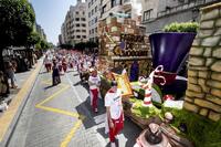 Sol, seda y cartón piedra en la cabalgata