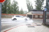 Una fuerte tormenta deja calles y carreteras inundadas 